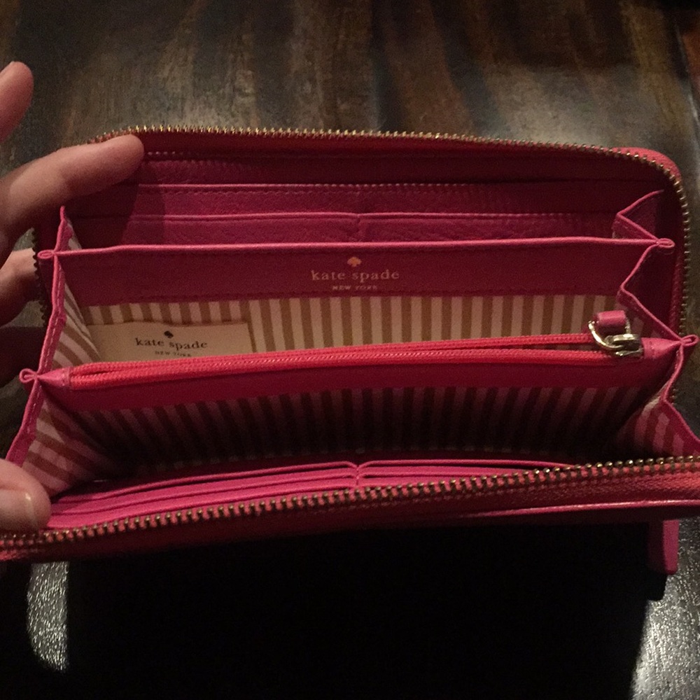 Kate Spade Wallet - Picture 2 of 2